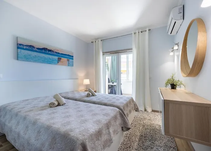 Convista Flat T2+1 Apartment Portimao