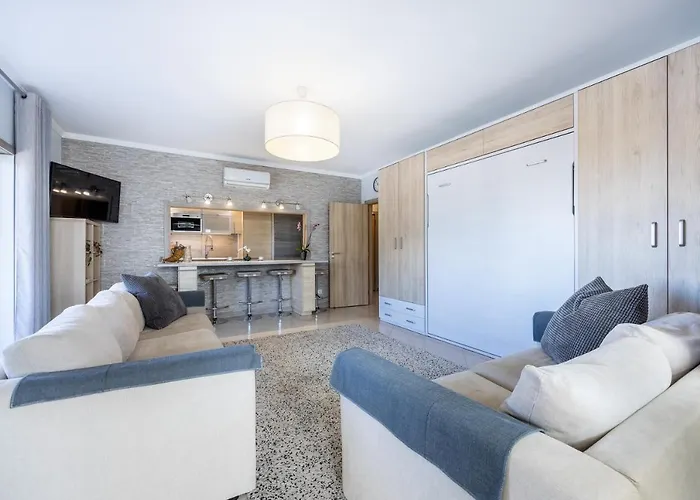 Convista Flat T2+1 Apartment *